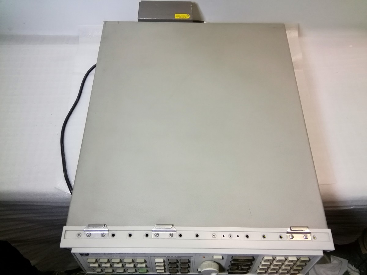 hp 　8568B　SPECTRUM ANALYZER　100 Hz-1.5 GHz　スペクトラム アナライザー　 ヒューレットパッカード　通電のみの確認【ジャンク品】_画像4