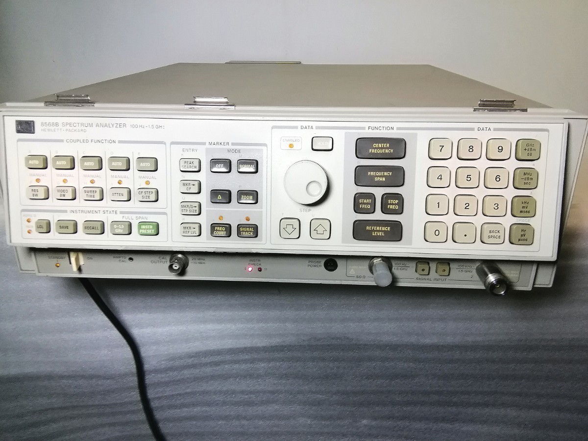 hp 　8568B　SPECTRUM ANALYZER　100 Hz-1.5 GHz　スペクトラム アナライザー　 ヒューレットパッカード　通電のみの確認【ジャンク品】_画像1