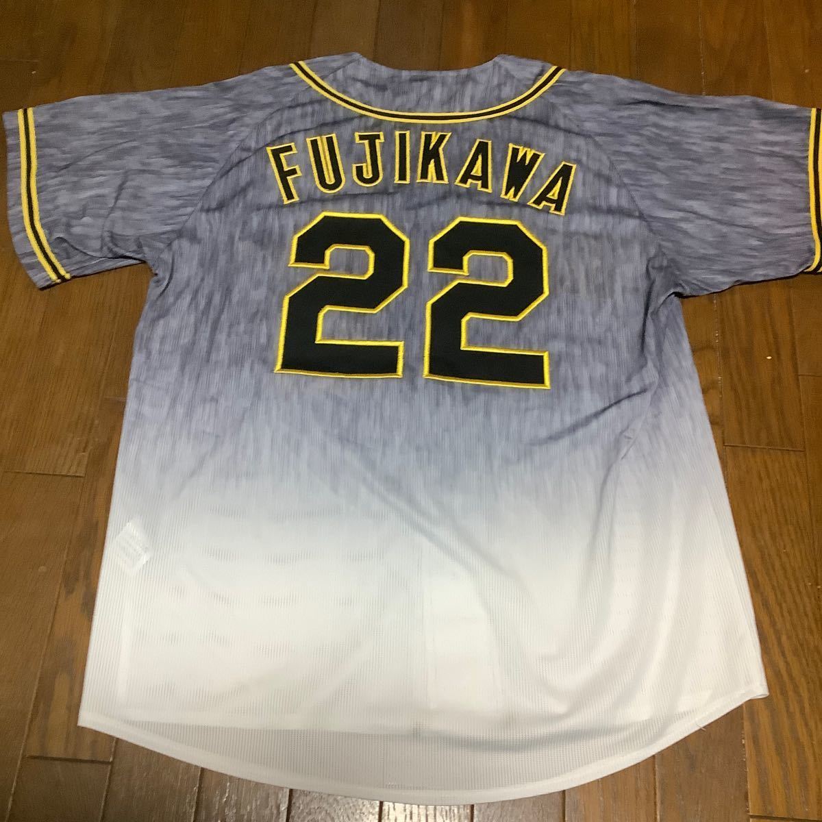 阪神タイガース 藤川球児 ビジターユニフォーム Mサイズ 未使用 阪神タイガース 藤川球児 ビジターユニフォーム Mサイズ 未使用