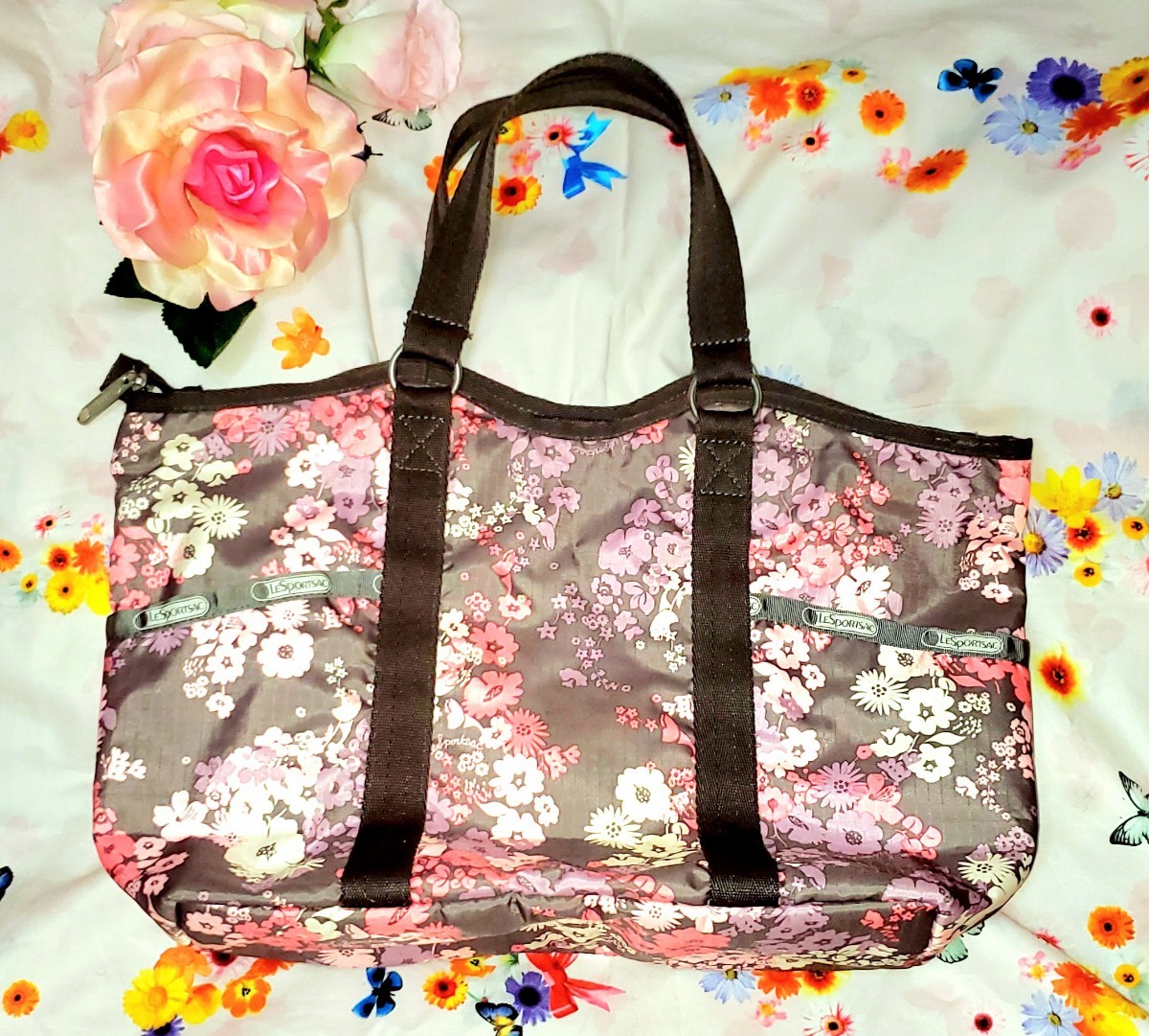 コレクション新作が登場 美品 新柄 レスポートサック華やか 花柄トート コレクション新作が登場 美品 新柄 レスポートサック華やか 花柄トート