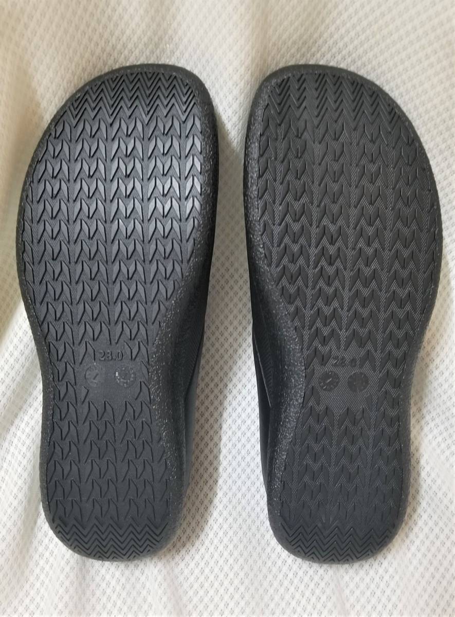 秒で履けるフィット感。作業靴の丸五　マンダム＃61　サボサンダル　防水　帯電防止　ブラック　新品　26㎝_画像と、サイズが違う場合があります。