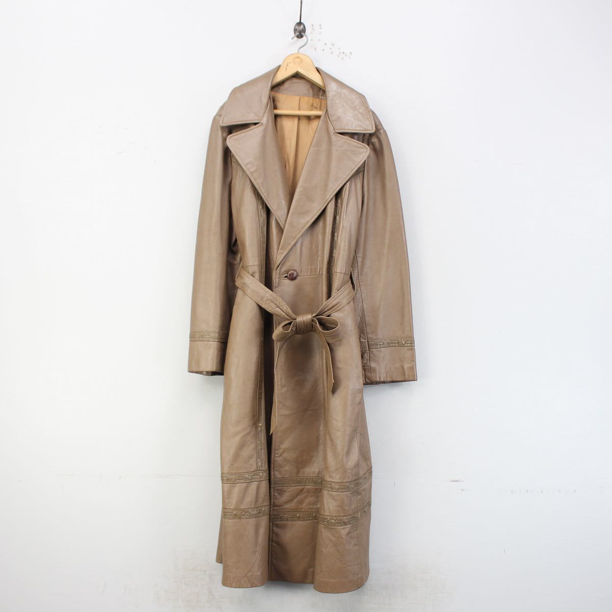 *SPECIAL ITEM* USA VINTAGE DESIGN LEATHER TRENCH COAT/アメリカ古着デザインレザートレンチコート_画像4