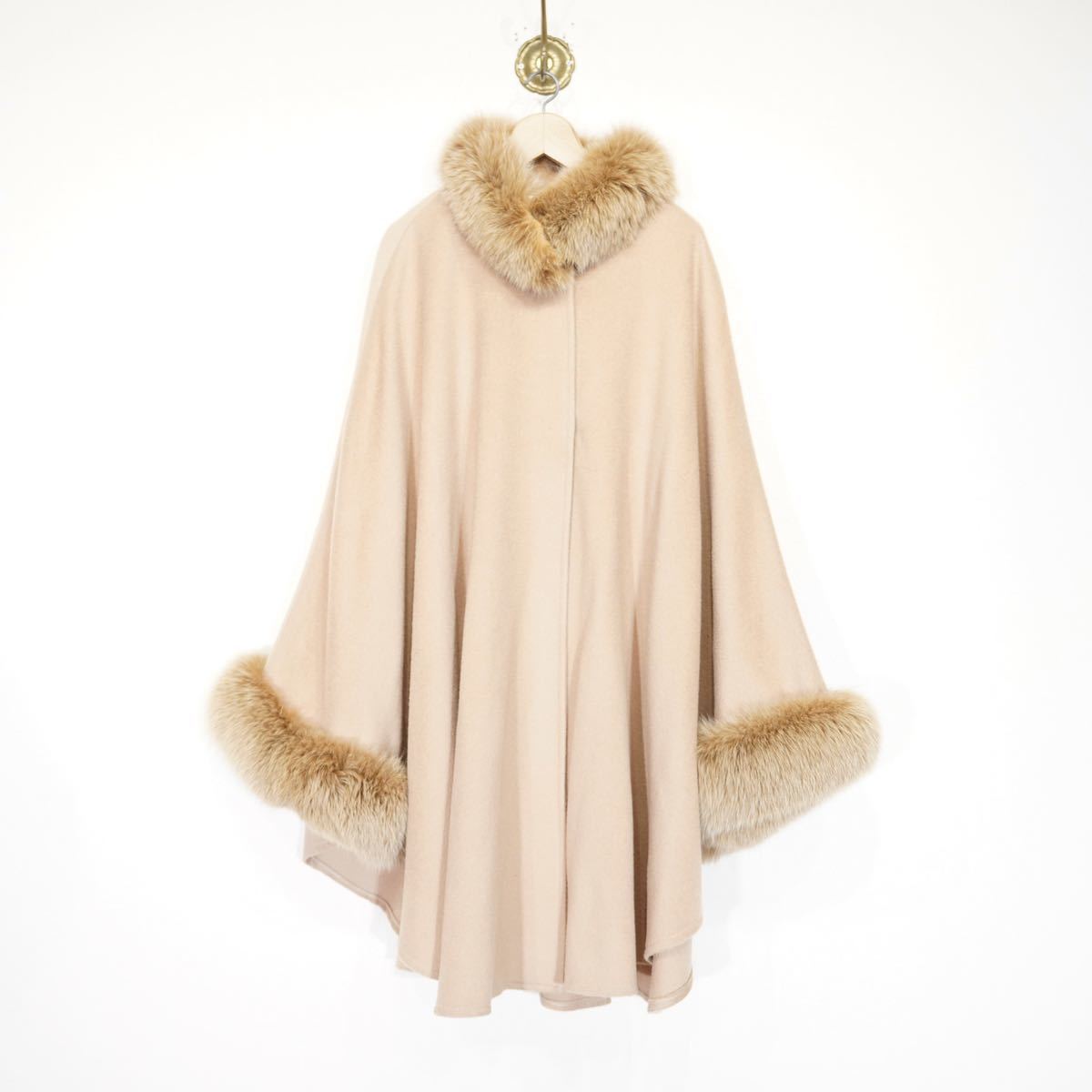 EU VINTAGE FUR DESIGN CAPE COAT PONCHO MADE IN FRANCE/ヨーロッパ古着ファーデザインケープコート(ポンチョ)