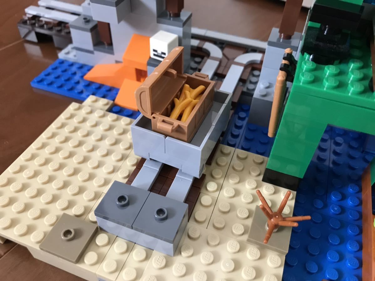 レゴ LEGO マインクラフト Minecraft 2019年 21155 The Creeper Mine ジャンク　まとめて取引き可　大量出品中_画像9