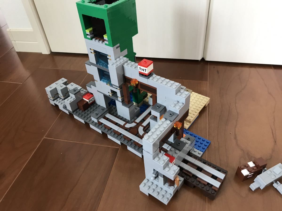 レゴ LEGO マインクラフト Minecraft 2019年 21155 The Creeper Mine ジャンク　まとめて取引き可　大量出品中_画像4