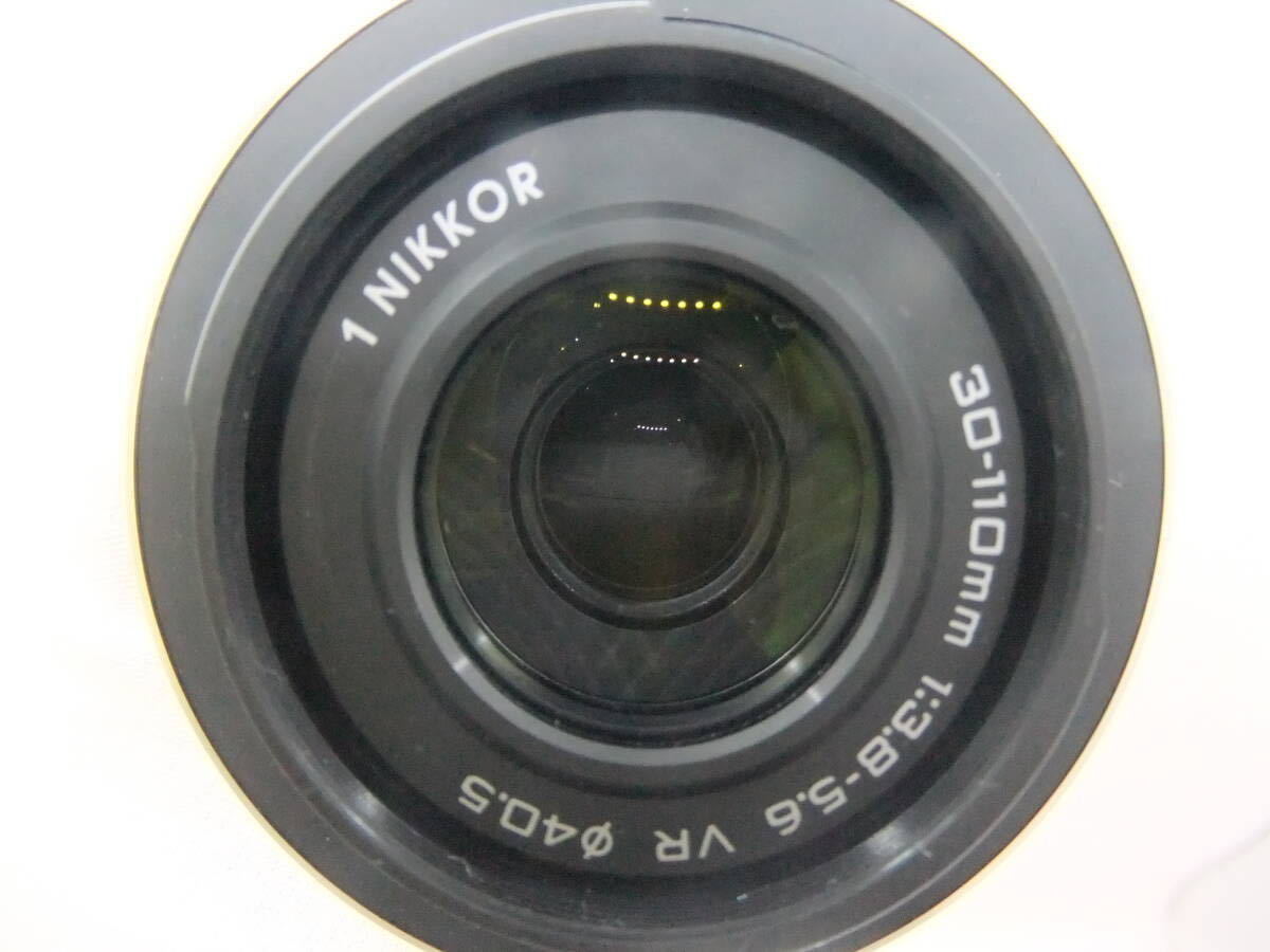 管理番号D50 Nikon 1 J5 ミラーレス一眼 ボディ シルバー レンズ 10-30mm 30-110mm SDカード 取扱説明書 付き 中古品 _画像8