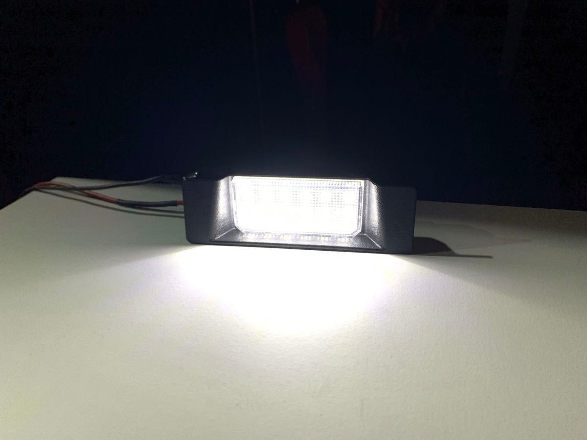 スバル BRZ ZD8 高品質　LED ナンバー灯　ライセンスランプ　純正交換タイプ