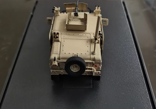 * war . vehicle *T-MODEL american M11143 Hummer Frag5 equipment .. full up grade . new body design finished model 0614