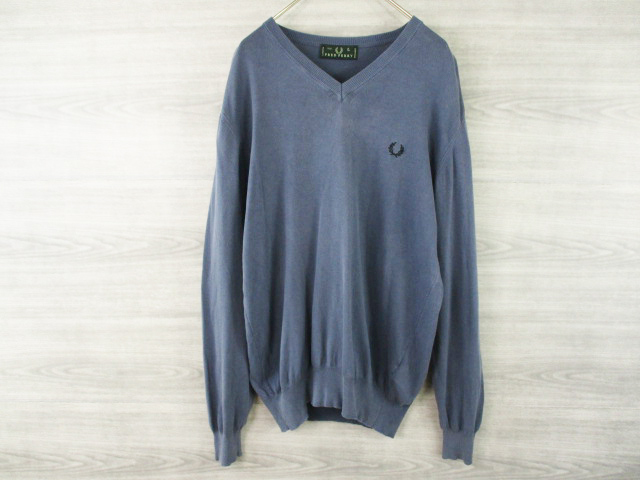 FREDPERRY* Fred Perry Italy made < thin cotton Logo embroidery V neck knitted >*M2073c