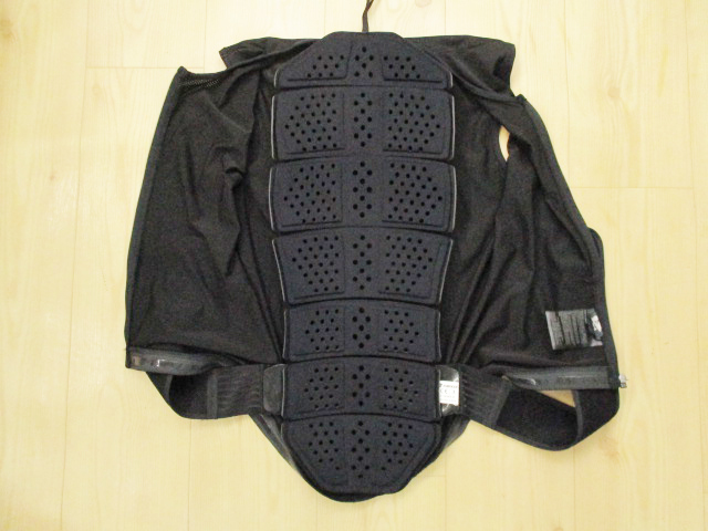 美品 DAINESE●ダイネーゼ＜OPTIジップ 脊椎 プロテクター マニス＞ビッグサイズ●Ｍ365c_画像5