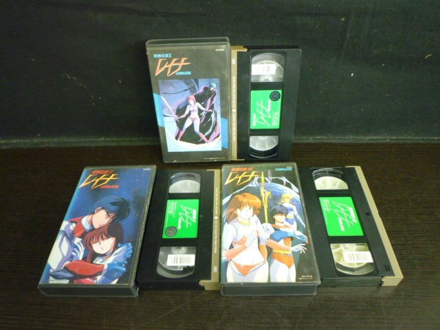 TSA-01004-03 Ray na.. legend all 3 volume VHS videotape together 3 point 
