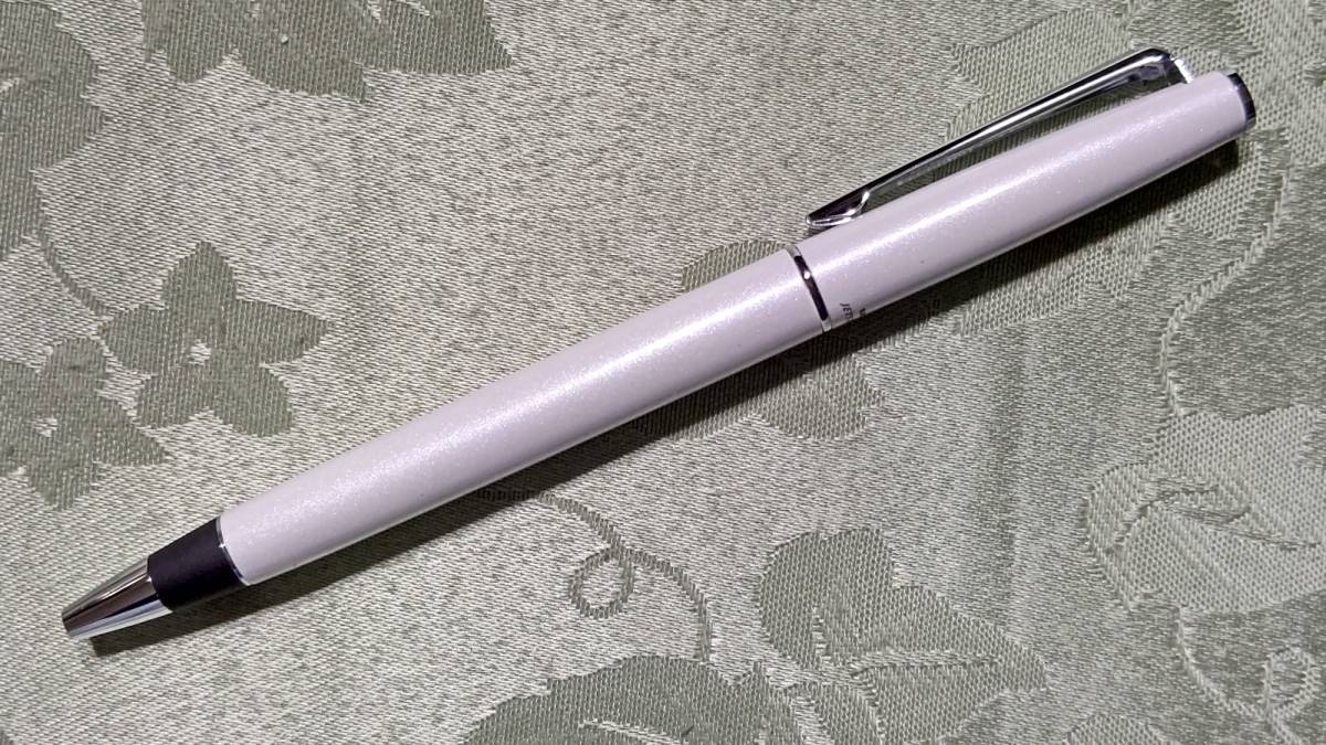 A　JAPAN 三菱鉛筆 uni ジェットストリーム プライム SXK-3000-07 0.7㎜ 回転繰り出し式 油性ボールペン パールホワイト インク 黒 箱入り