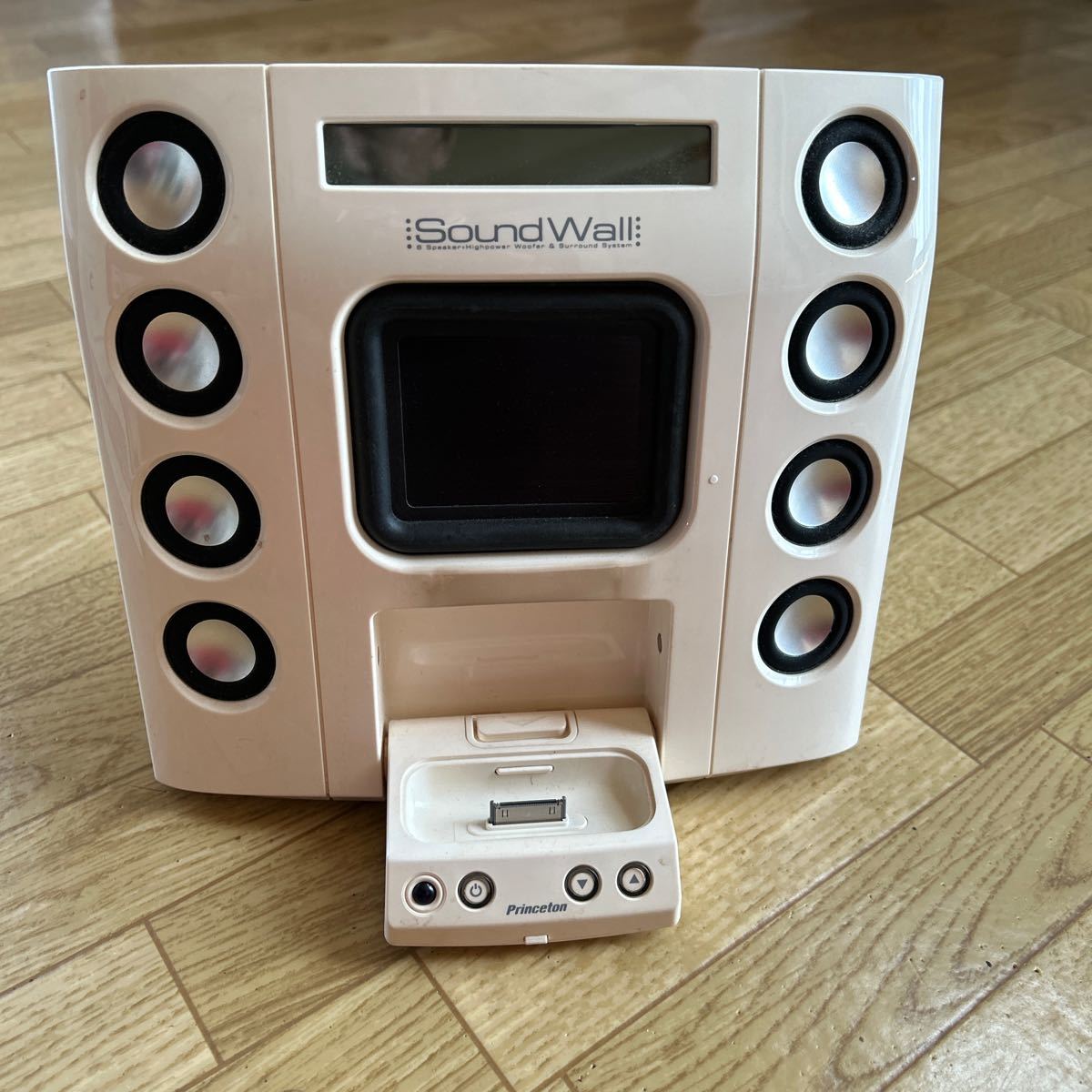 Apple iPod soundwall 2.1chマルチメディアスピーカー princeton high performance 8speaker +subwoofer with passive radiater ジャンク品_画像4