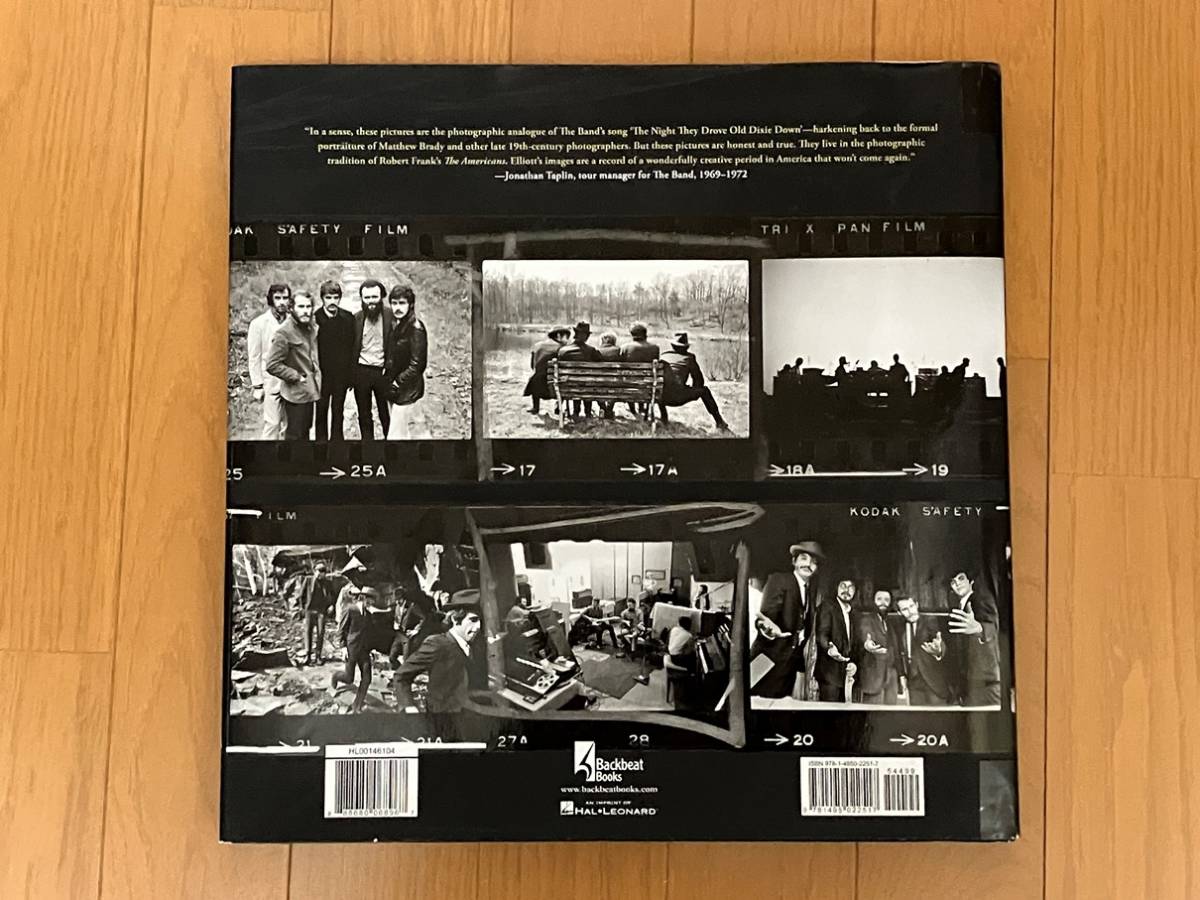 The Band Photographs: 1968-1969 by Elliott Landyの画像2
