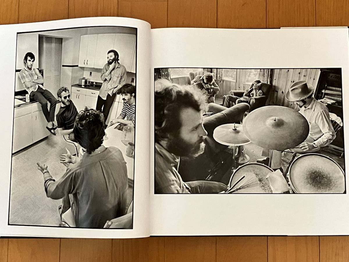 The Band Photographs: 1968-1969 by Elliott Landyの画像6