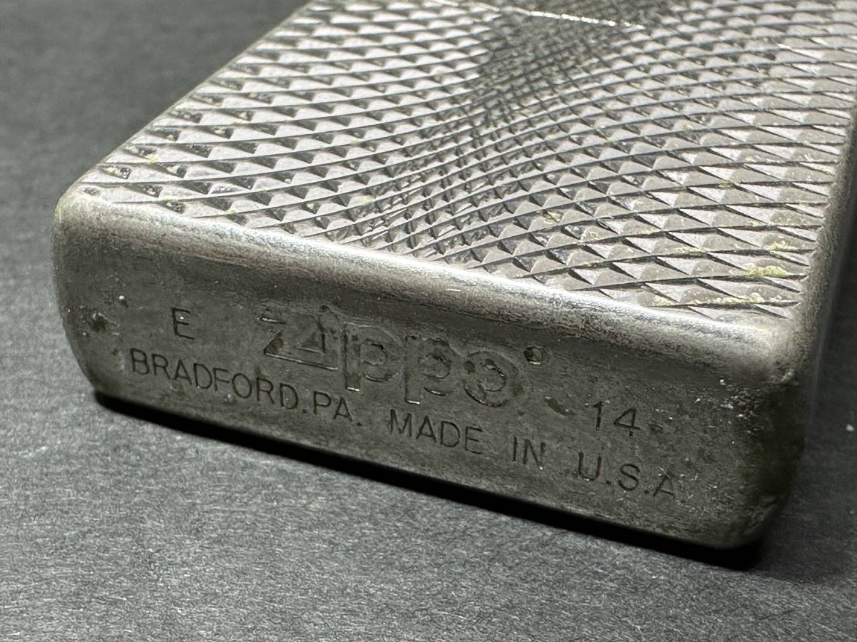 ★コレクター必見！！ ZIPPO 14 ジッポライター MADE IN USA ダイヤカット デザイン コレクション ライター タバコグッズ 雑貨 小物 G84_画像4