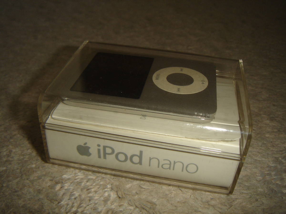 中古☆Apple アップル Pod nano 4GB Silver MA978J/A☆_画像5