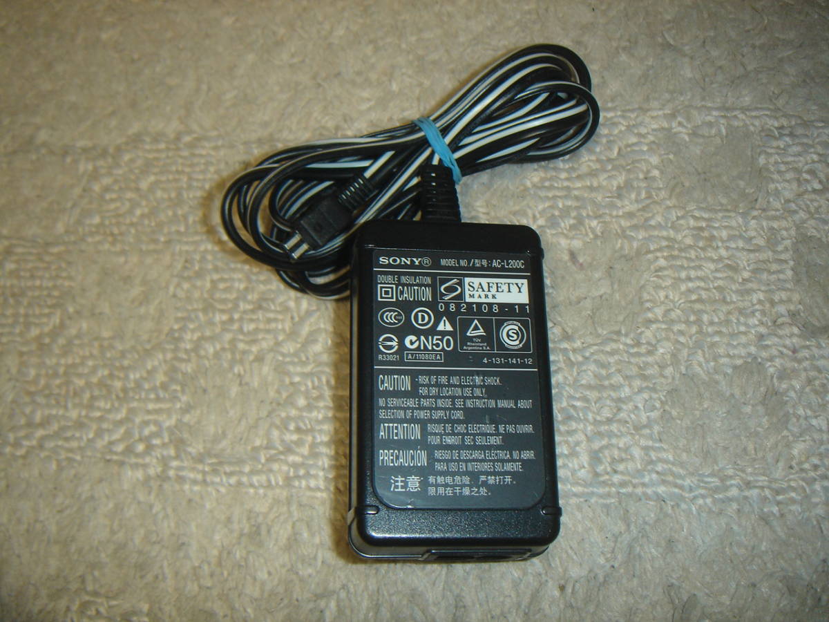  used *SONY Sony original AC adaptor AC-L200C*