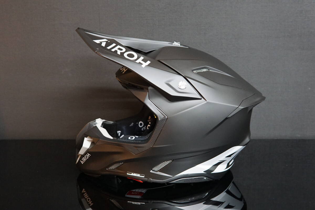 2024モデル Airoh Twist 3 アイロー ツイスト3 Lサイズ オフ 2024モデル Airoh Twist 3 アイロー ツイスト3 Lサイズ オフ