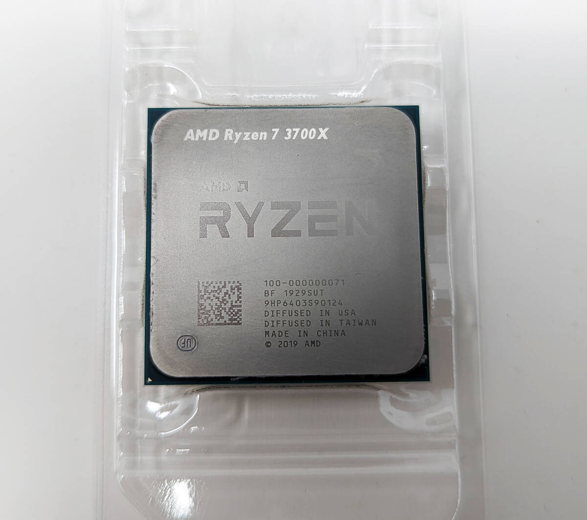 AMD RYZEN7 3700X TDP 65W 8C/16T AM4（国内正規品）+ 純正CPUクーラー（Wraith Spire cooler）_画像2