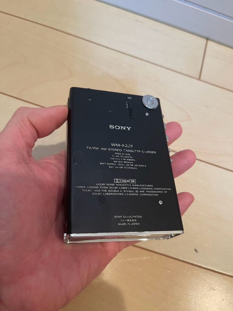 ① 1円〜 即決　レア　希少　SONY ソニー WALKMAN ウォークマン カセットウォークマン WM-F203 ジャンク_画像3