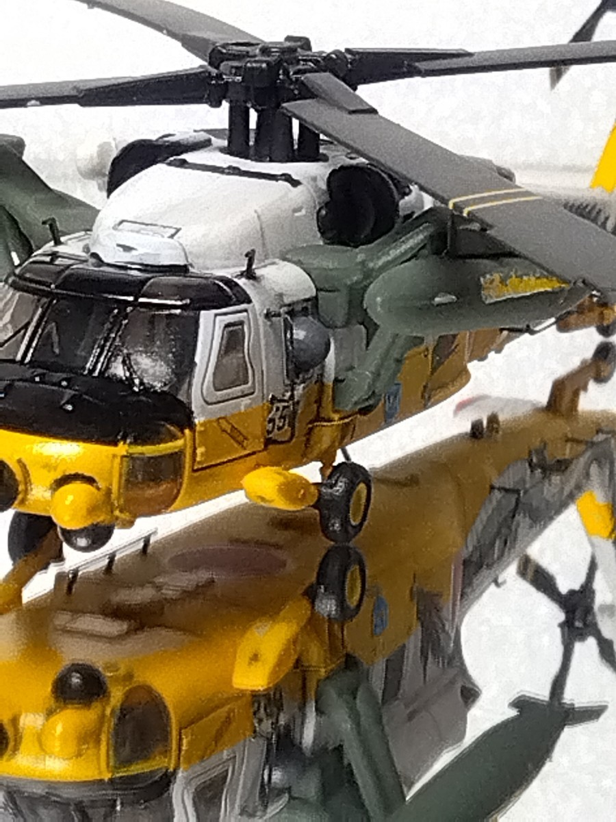 1/144 UH-60ブラックホーク ディテールアップ完成品 エフトイズ platz WKC WTMの画像8