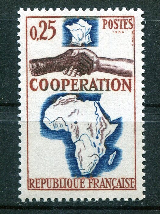 7368◇フランス　1964年　フランスとアフリカ握手　1種完　MH_画像1