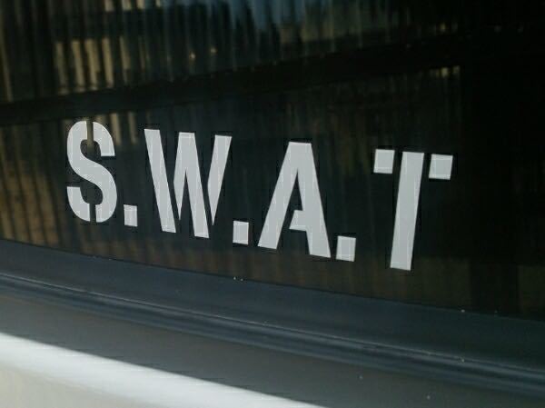 SWAT スワット 切り文字 ステッカー カッティングステッカー シール 防水シール 白色_画像1