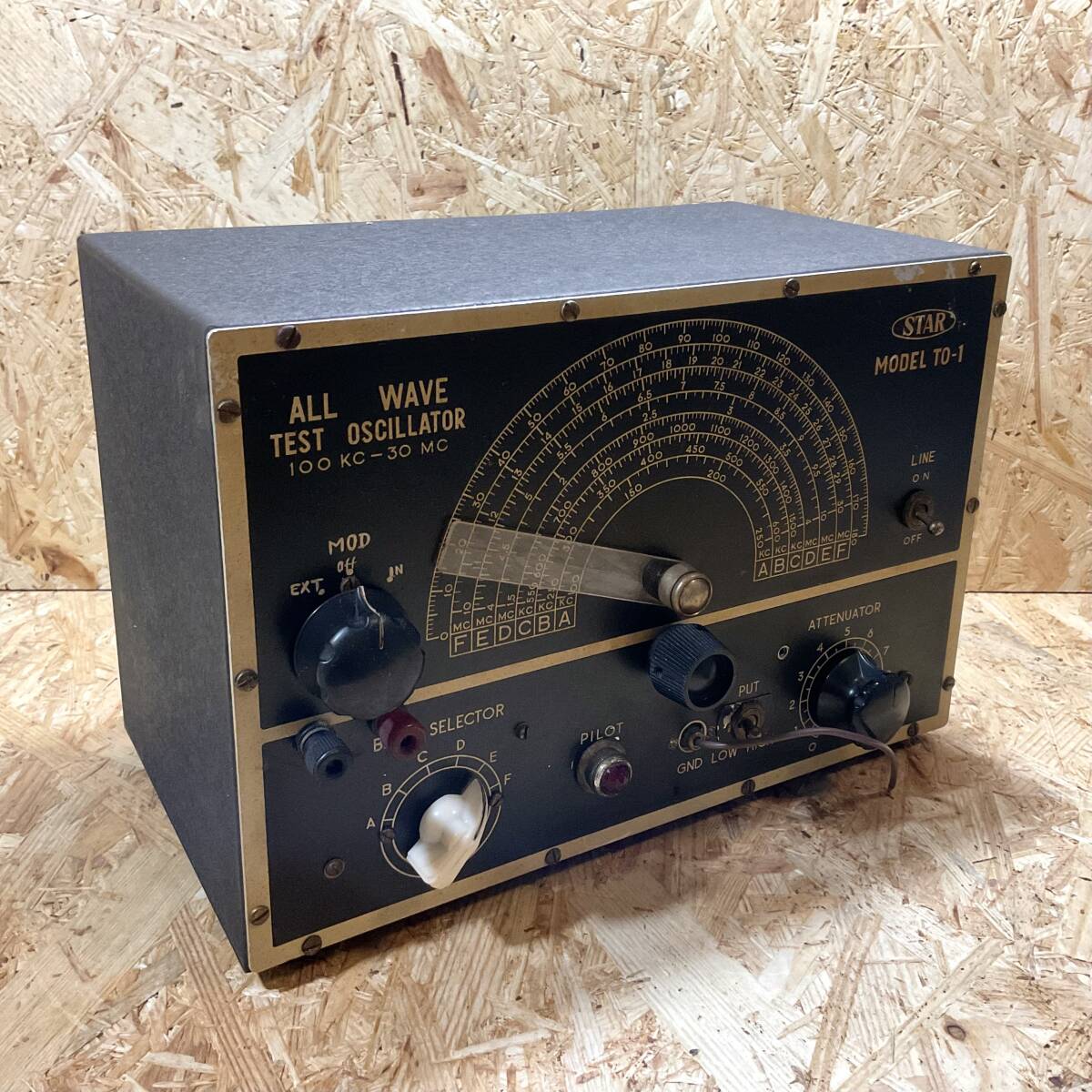 STAR MODEL TO- one owner si letter -ALL WAVE TEST OSCILLATOR | retro electro- machine communication equipment 