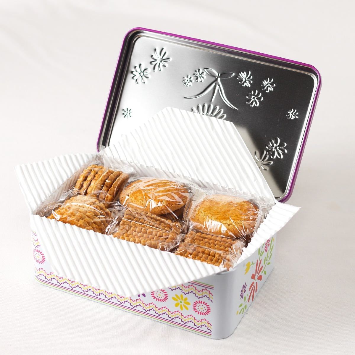 フランス ブルターニュ産 クッキー ガレット 3種 アソート缶 ヴァイオレットフラワー 高級 菓子 輸入 レア_画像3