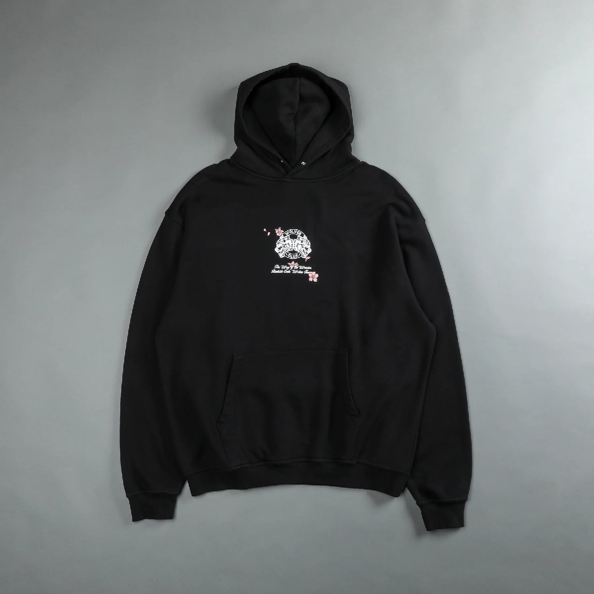 Darc Sport WOLVES CLUB THROUGH CHERRY BLOSSOMS PIERCE HOODIE BLACK 