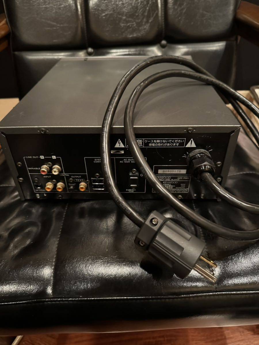 KENWOOD CDプレーヤー DPF-7002 リモコン付き　スパイク付き　動作品　中古_画像6