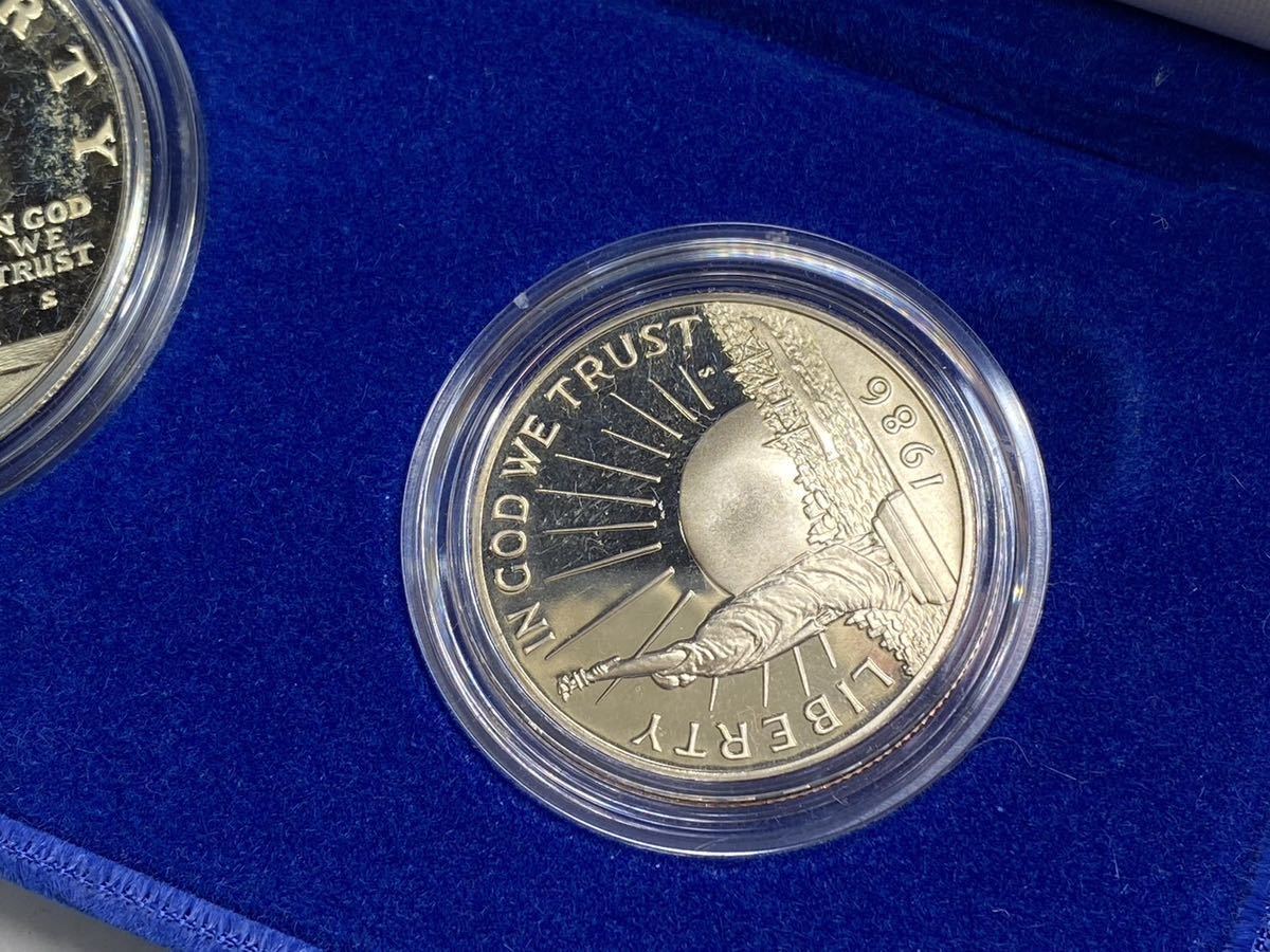 G2 京都買取品　「自由の女神」記念コイン　UNITED STATES LIBERTY COINS 1886-1986 保証書付_画像3