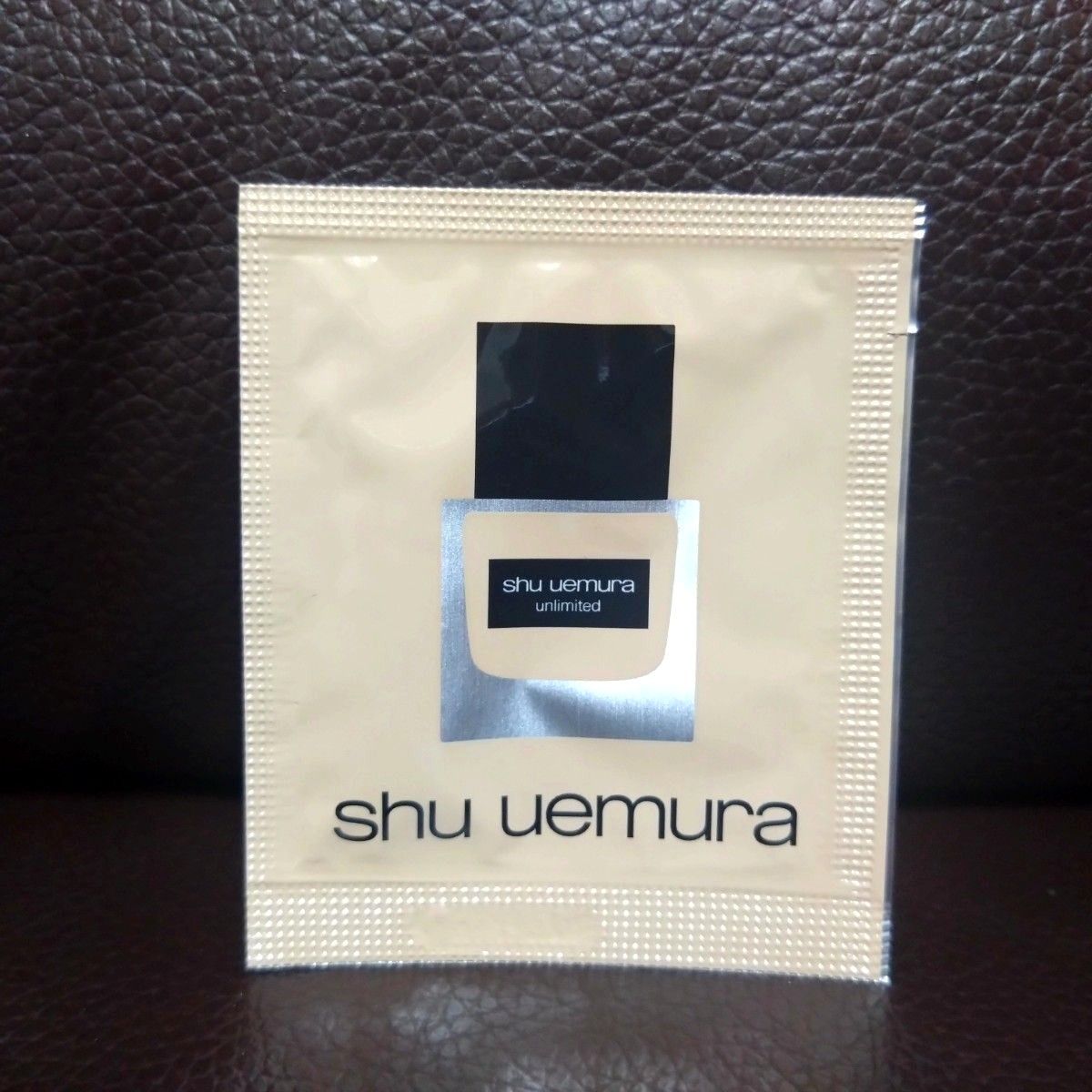 shu uemura (シュウ ウエムラ) 試供品 ＆ ショッパー