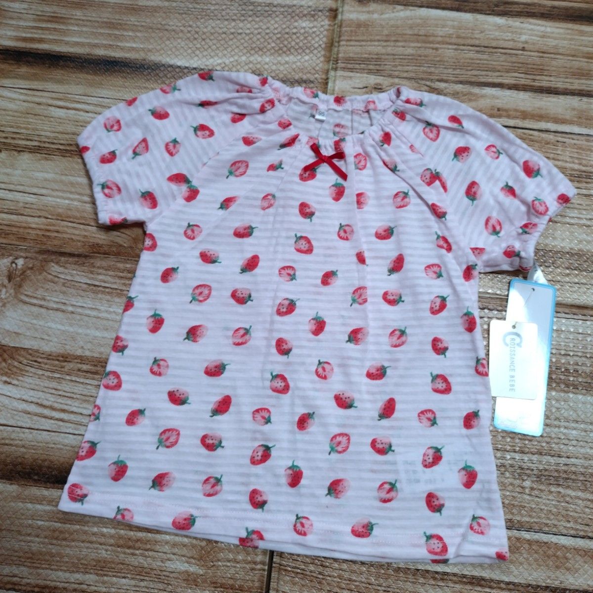 新品 未使用 イチゴ 半袖 パジャマ 上下セット 女の子 ピンク 95