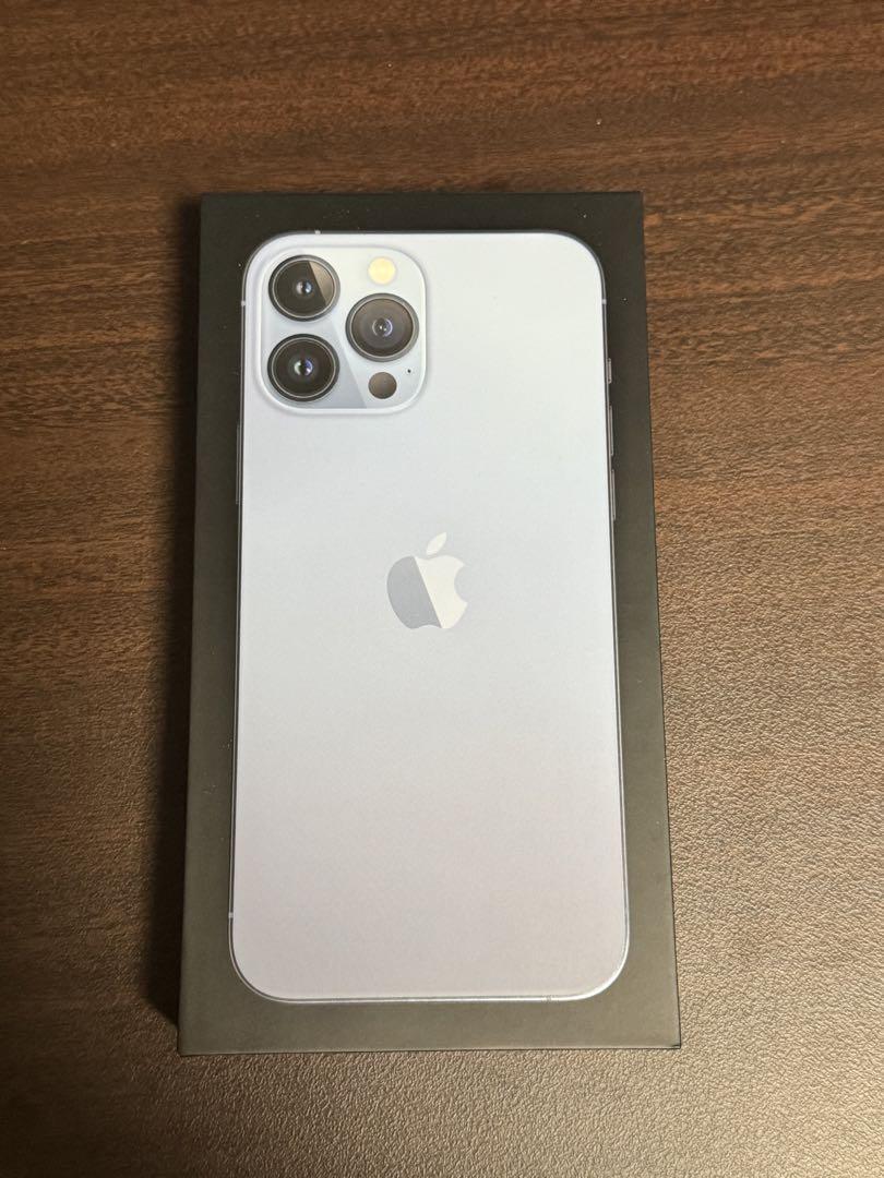 iPhone 13Pro Max シルバー 1TBの箱と付属品_画像1