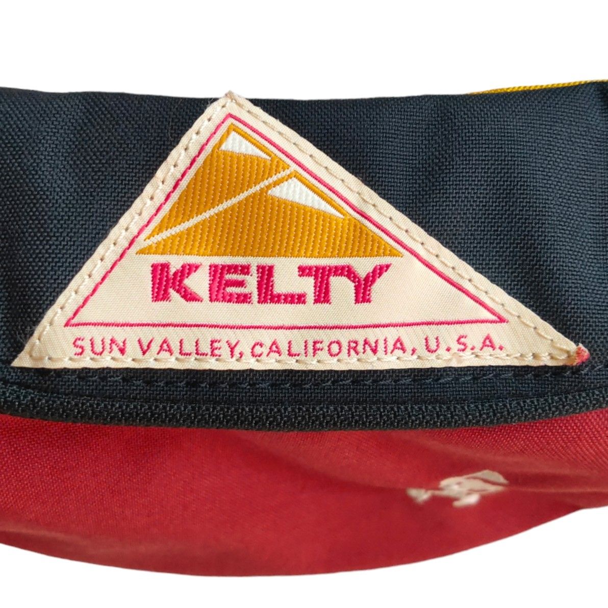 美品 限定 廃盤 ケルティKELTY  ディズニーコラボ ボディバッグ ショルダー マルチ カラフル BAG ウエストポーチ