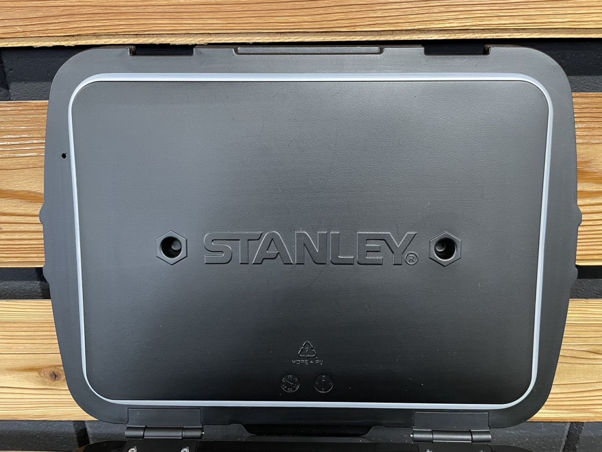 STANLEY スタンレー クーラーボックス　15.1L 水筒　保冷バック　キャンプ　アウトドア用品　美品　ファミリーキャンプ　mc03019930_画像6