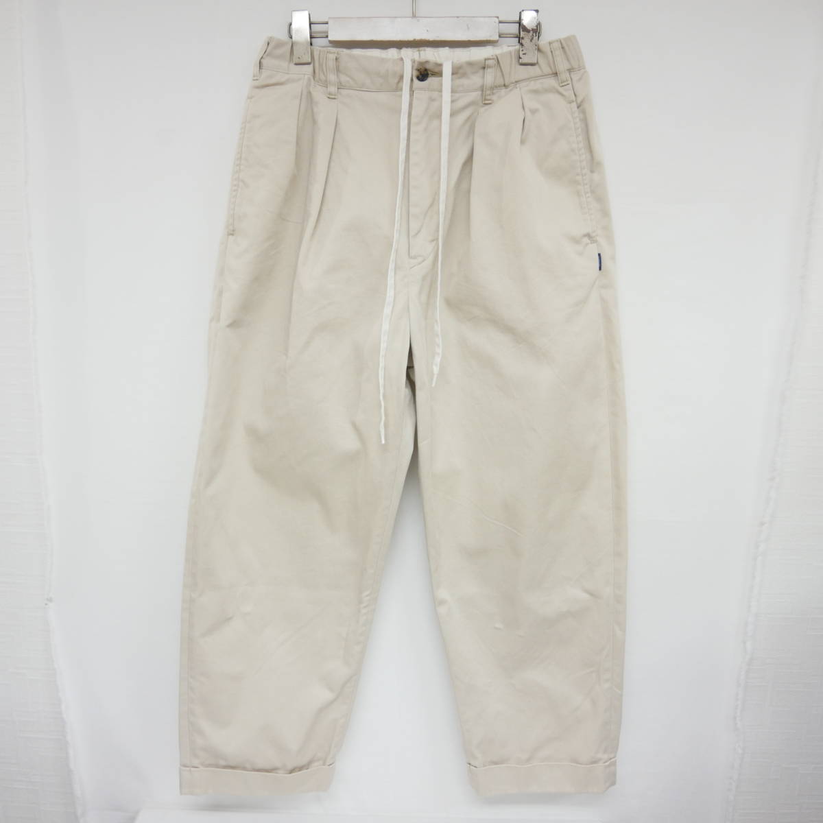 【1円】良好 国内正規 TapWater タップウォーター 23SS Cotton Chino Tuck Trousers TP231-40014 チノ タックパンツ 定価28600円 Beige 34_画像1