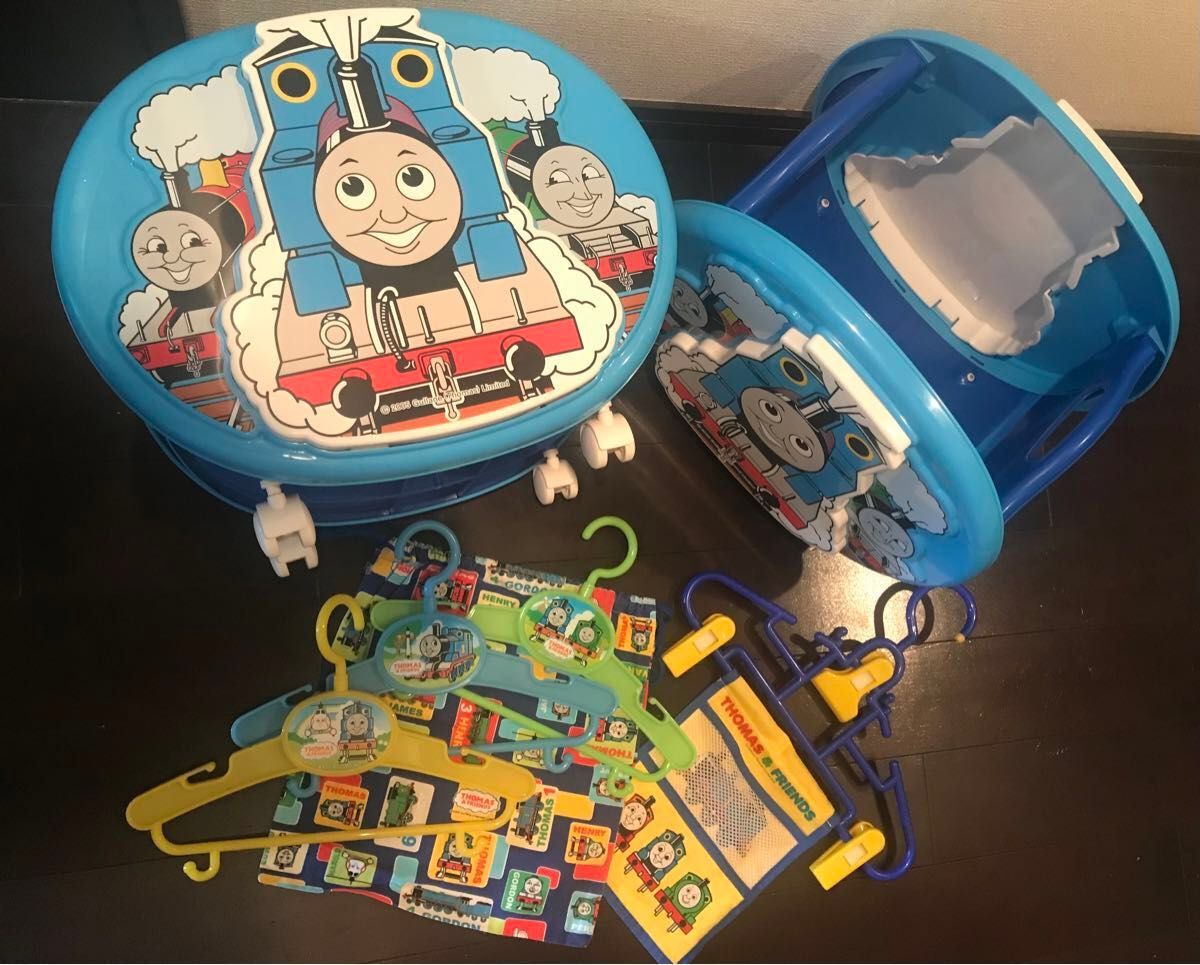 きかんしゃトーマス　収納BOX トーマス　ハンガー　キッズハンガー　巾着　多機能ハンガー　おでかけハンガー　収納ラック　キャスター