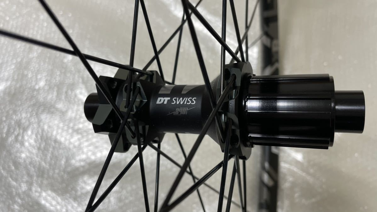 DT Swiss XR 1501 29インチ 後輪のみ ノンブースト　新品未使用_画像2