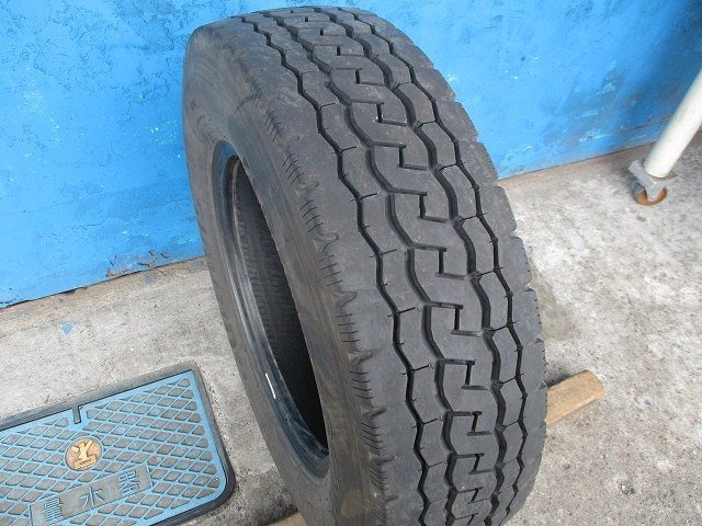 【B248】DURAVIS M804★195/75R15 109/107LT★1本売切り_画像2