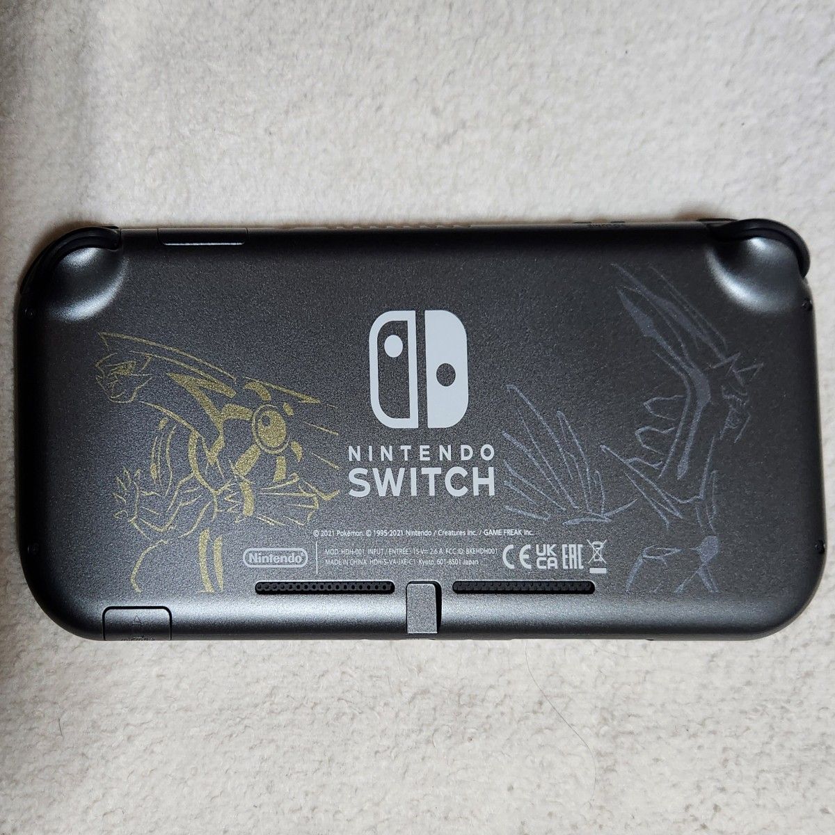 Nintendo Switchライト ディアルガ・パルキアエディション+ソフト二本付き