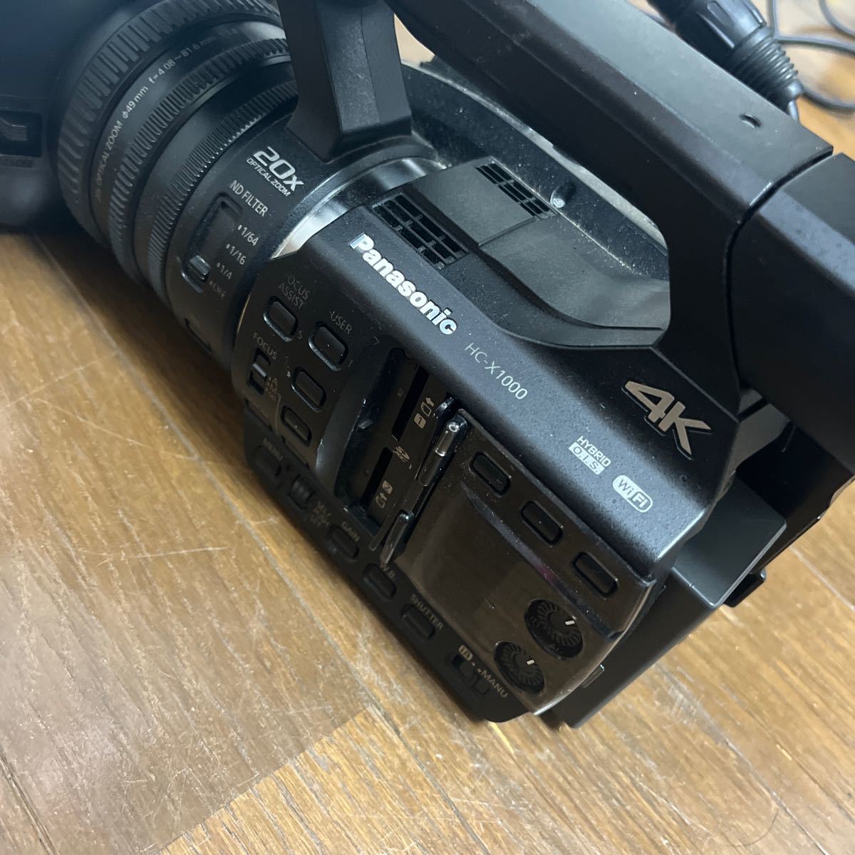 Panasonic LEICA HC-X1000 パナソニック 4K 業務用ビデオカメラ　ビデオカメラ　現状品　本体のみ　動作未確認_画像6