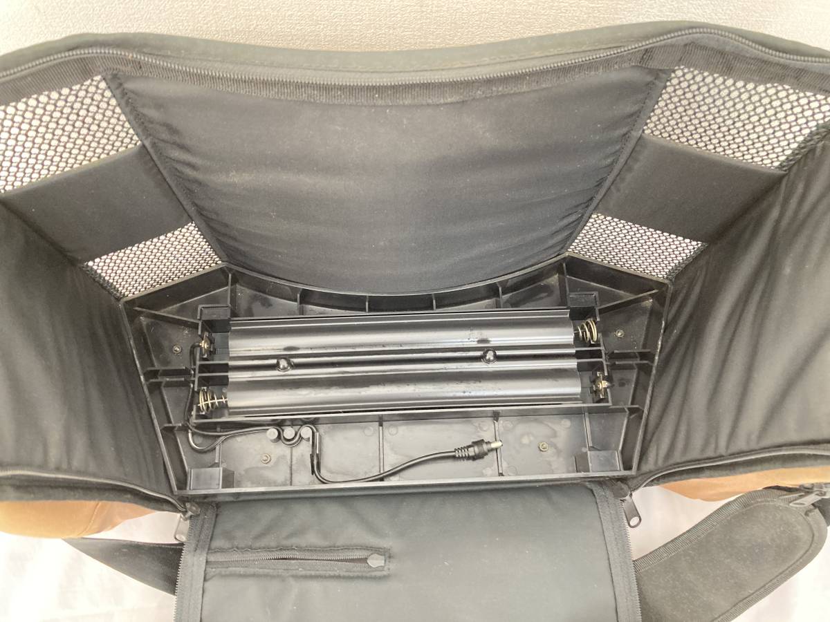 【JN2】(O) BOSE ボーズ ACOUSTIC WAVE MUSIC SYSTEM AW-1 ラジカセ カセットプレーヤー 専用カバー付き 通電不可 ジャンク扱い 中古現状品_画像7