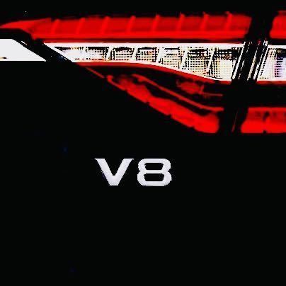V8 エンブレム ステッカー カスタム デカール メッキ調 エディション Custom Edition turbo 外装 文字 gt rs ターボ チャージャ 車外 汎用_画像1