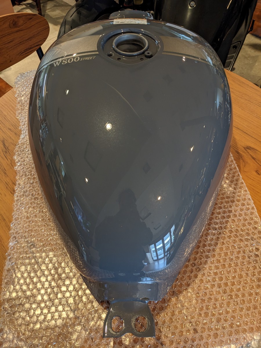 W800ストリート純正燃料タンクフューエルタンク W800ストリート純正燃料タンクフューエルタンク