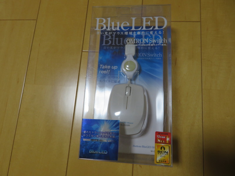 【新品】ELECOM 3ボタン ケーブル巻取式USB接続 BlueLEDマウス M-BL1UBWHの画像1