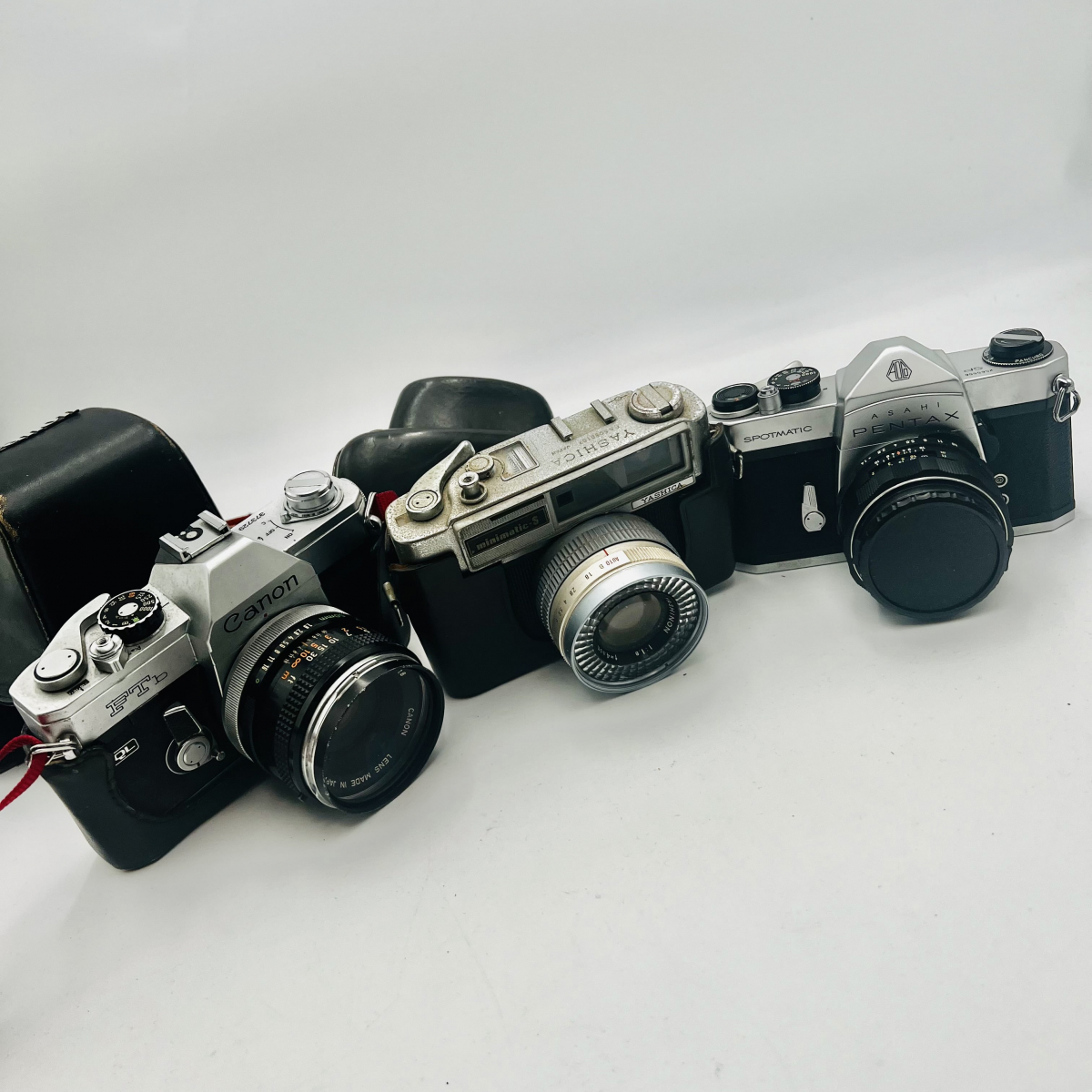 カメラ まとめ 一眼レフ デジカメ 双眼鏡 レンズ フラッシュ フィルムカメラ 三脚 Canon MINOLTA CHINON FUJICA Nikon Panasonic PENTAX_画像2