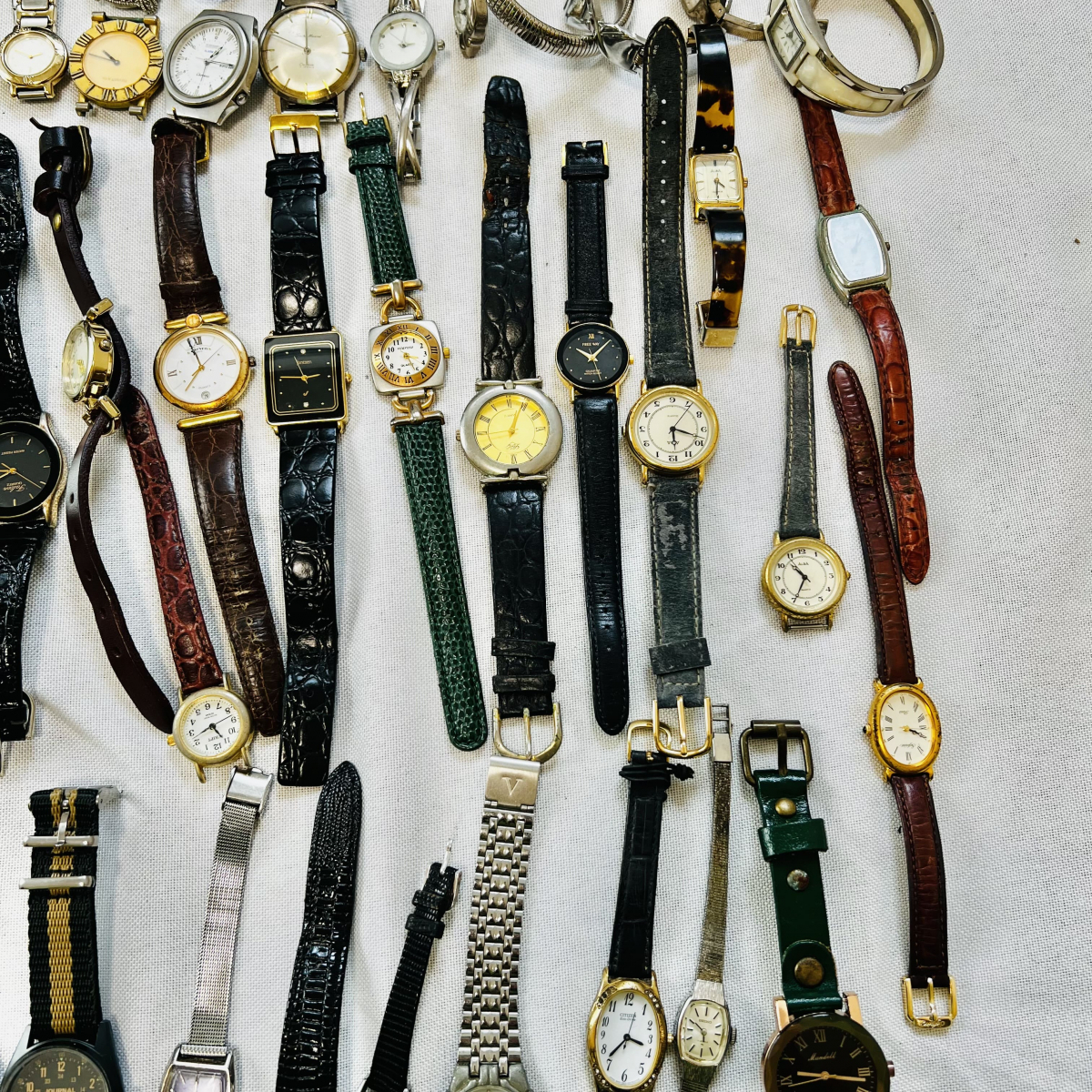 腕時計 懐中時計 大量まとめ売り スウォッチ TECHNOS ジャンフランコトスカーニ 動品 不動品 ジャンク品 メンズ レディース_画像4